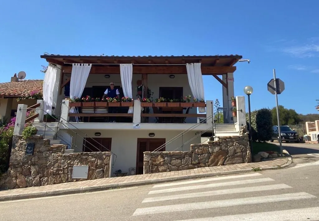 Blue Portrait House Apartment Golfo Aranci