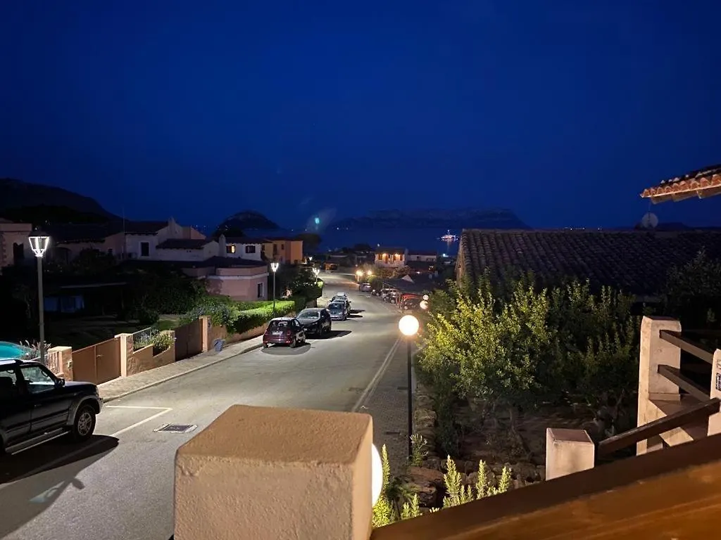 Blue Portrait House Apartment Golfo Aranci