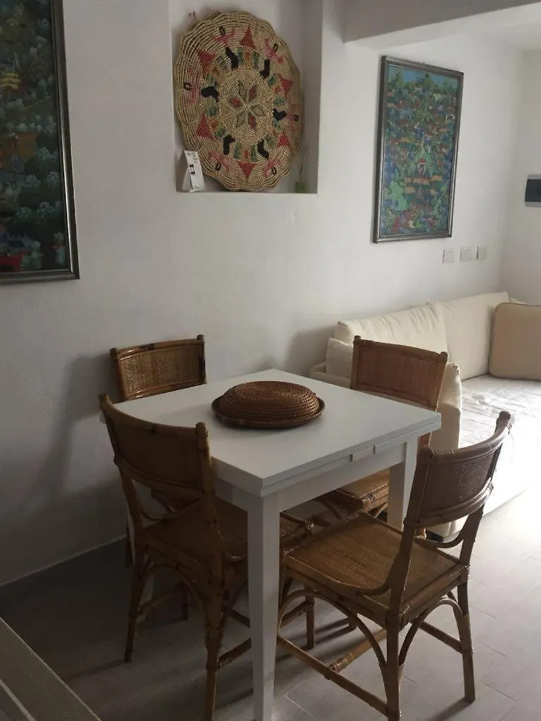 Blue Portrait House Apartment Golfo Aranci Italy