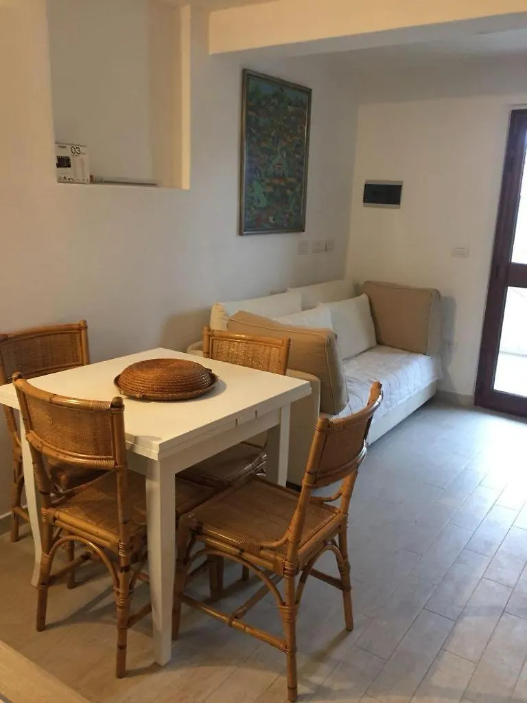 Blue Portrait House Apartment Golfo Aranci
