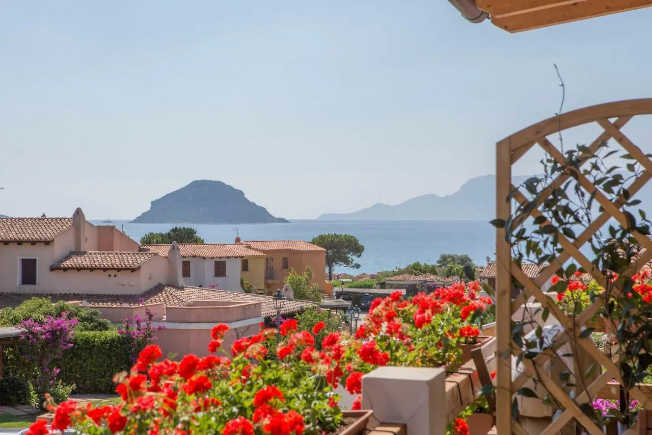 Blue Portrait House Apartment Golfo Aranci