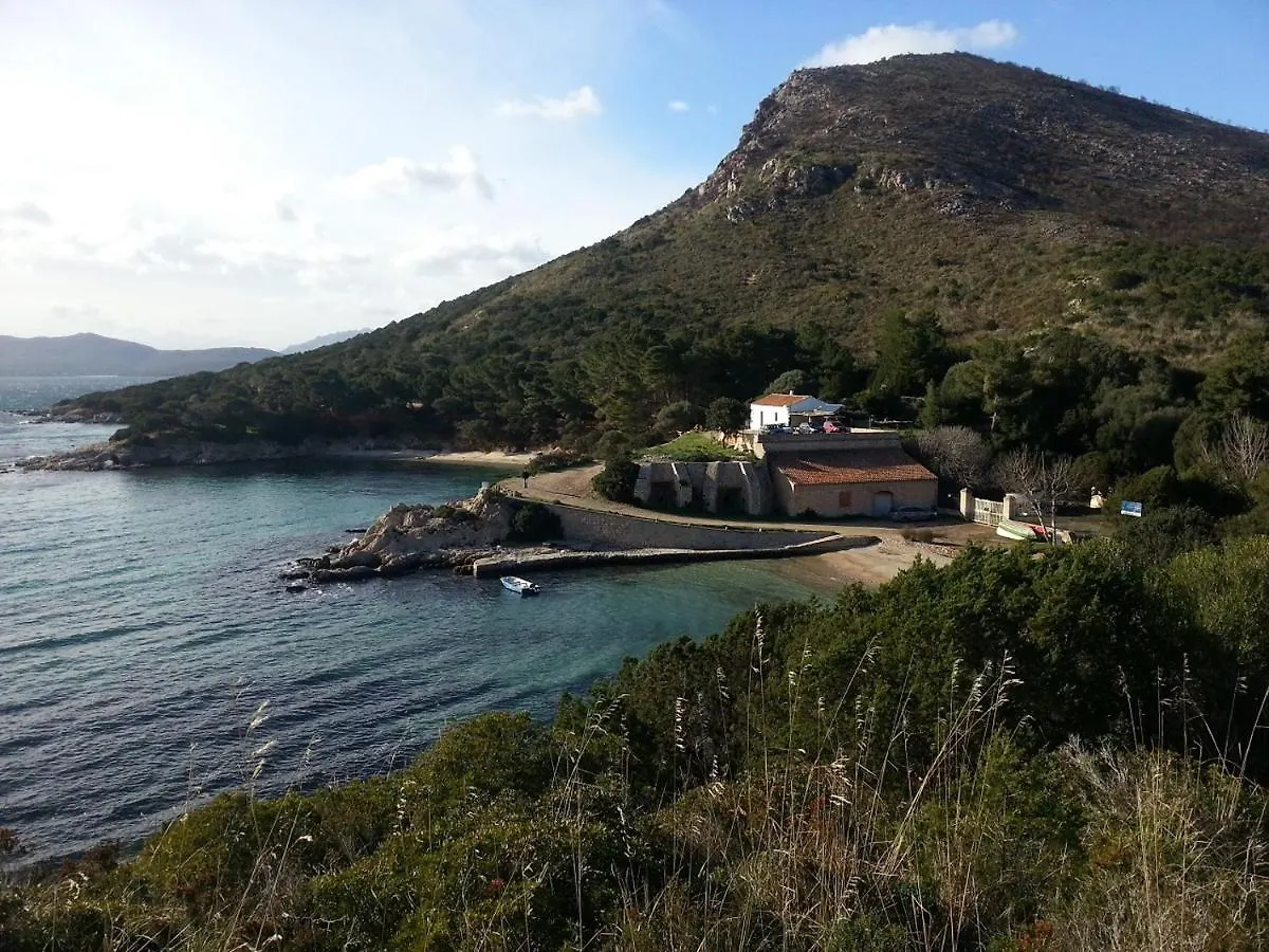 Blue Portrait House Apartment Golfo Aranci Italy